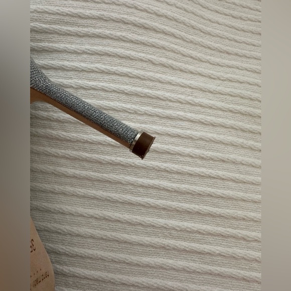 Manolo Blahnik Hangisi Silver Glitter Pump - Picture 14 of 15